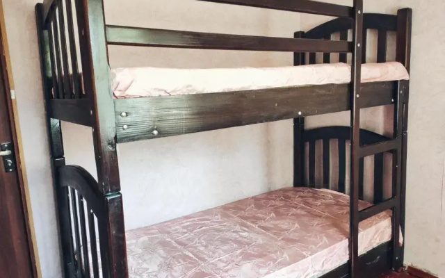 Guesthouse TTT-1