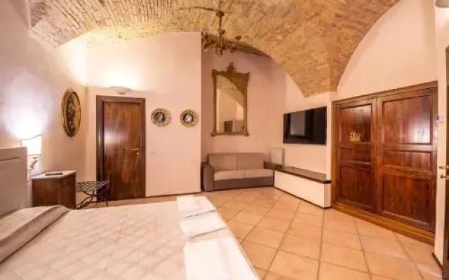 Trevi Hotel