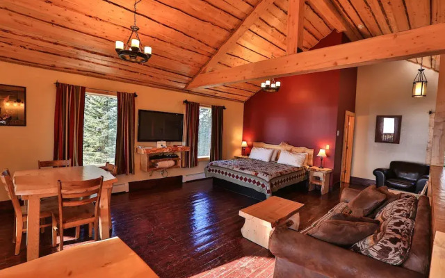 Kenai Peninsula Suites