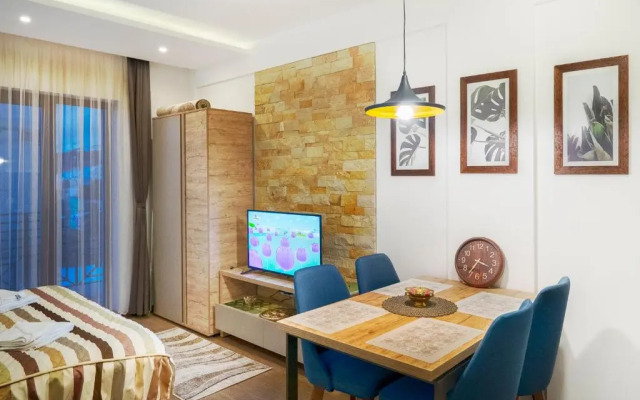 Shining Apartment Milmari L5
