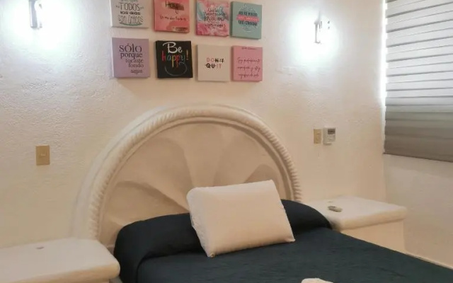 2 bedroom apartment with a/c Wi-Fi best location!