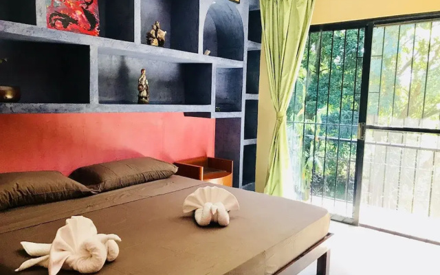 Room-sunset Double Room in Stunning Vill