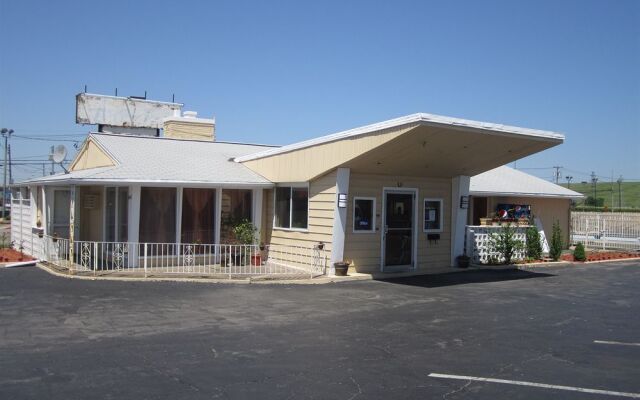 Отель Scottish Inn Motel - Niagara Falls США, Ниагара-Фолс - отзывы, цены и фото номеров - забронировать отель Scottish Inn Motel - Niagara Falls онлайн вид на фасад