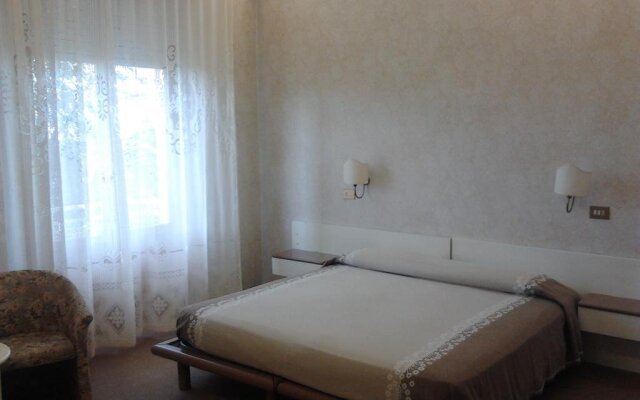 Hotel Alba Кьянчиано Терме комната для гостей