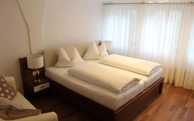 Hotel Schmales Haus