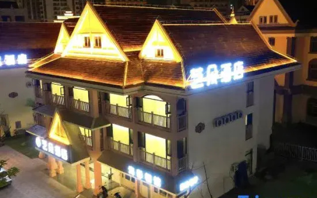 Yiduo Hotel