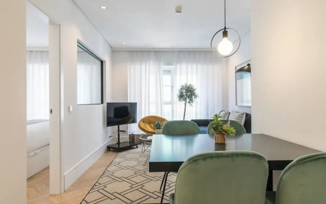 Feelathome Waldorf Suites Apartments