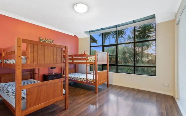 Villa De Marseilles - Melbourne
