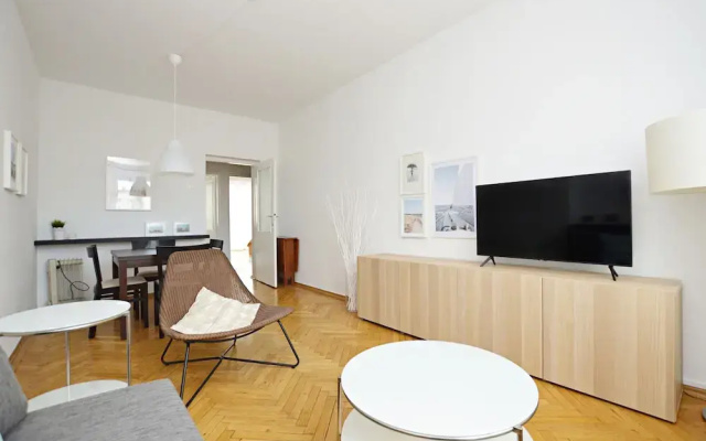 Lighthouse by 3City Rentals
