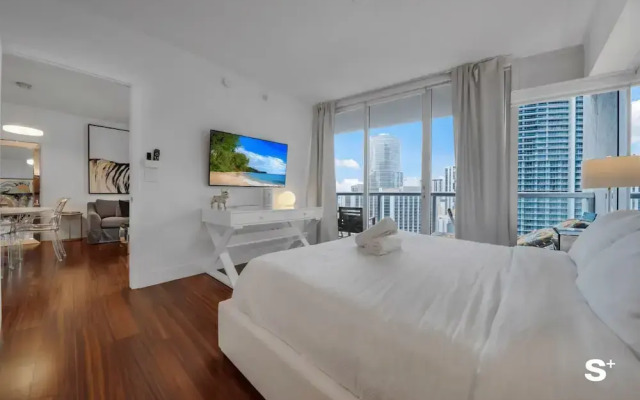 Nuovo Miami Apartments at Icon Brickell
