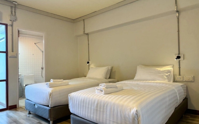The Ten Hotel Thippanate