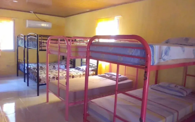 Oceans Hostal