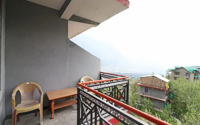 Summer House by OYO Rooms