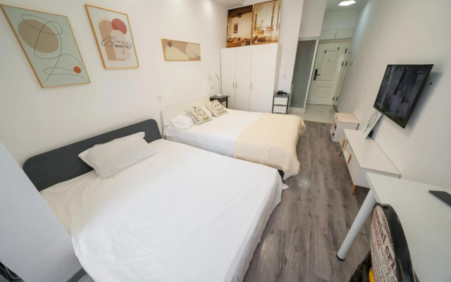 Jingyi Apartment