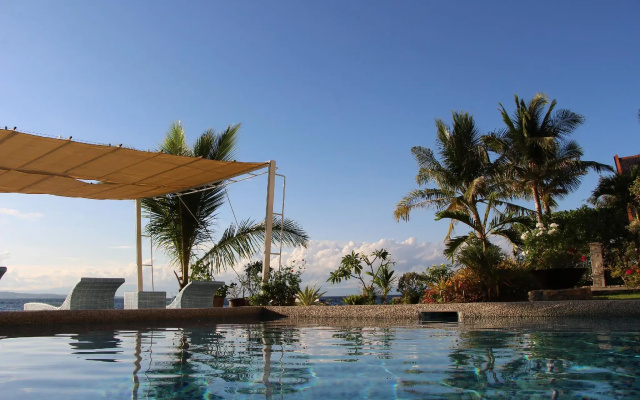 Emoha Dive Resort