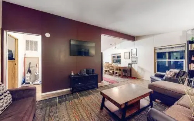 Blk Beach House