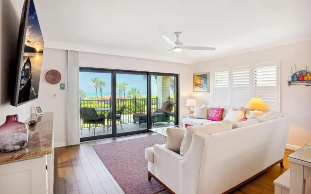 Land's End 7-206 Beach Front - Premier