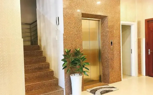 Bro Hotel