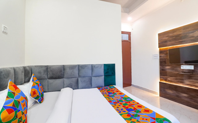 FabExpress Royal Villas