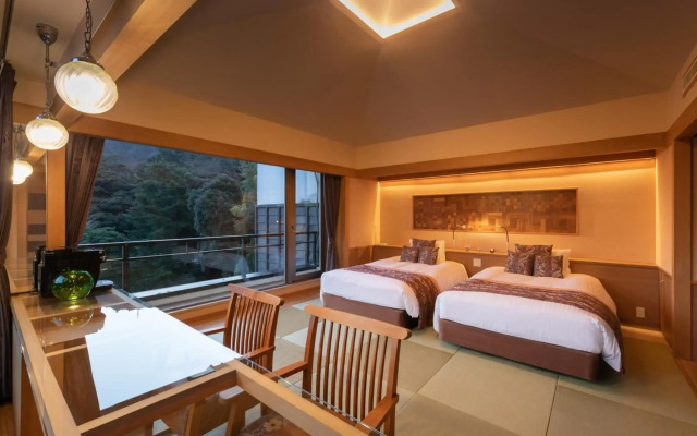 Hakone Kamon