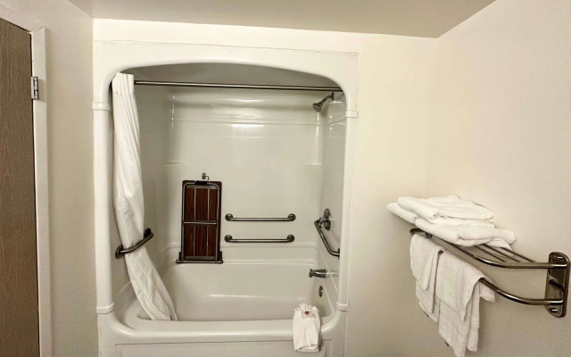 Ramada by Wyndham Lithia Springs Atlanta