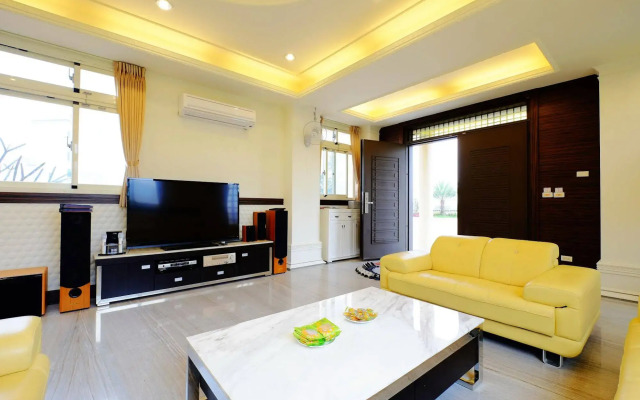 Kuan Pin Four Season Villa