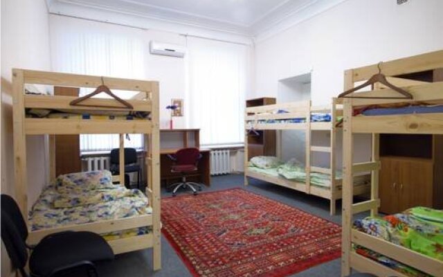 Гостиница Hostels - Yuri Dolgoruky в Москве отзывы, цены и фото номеров - забронировать гостиницу Hostels - Yuri Dolgoruky онлайн Москва комната для гостей
