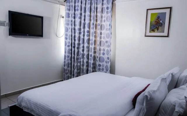 Bristlecone Suites & Apartment