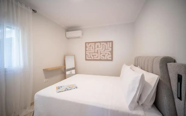 The Seven Islands Apartments