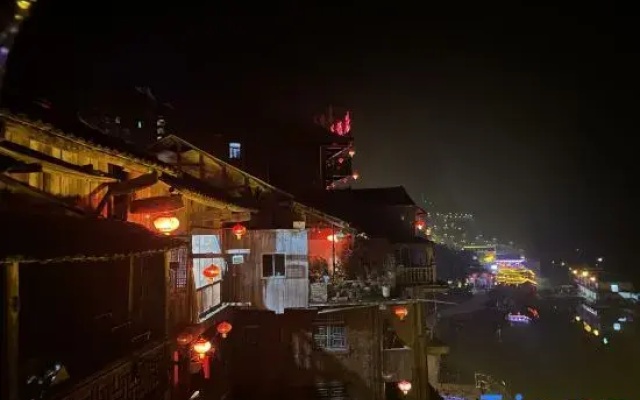 Shiyue Shiqi Homestay