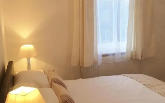 Admiral Guest House