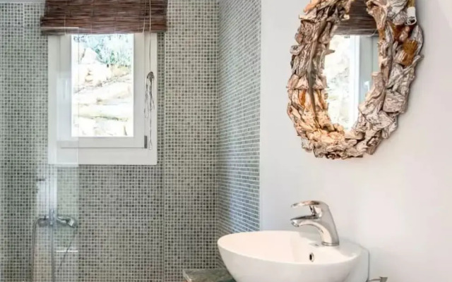 Horizon Villa For 11 In Kythnos