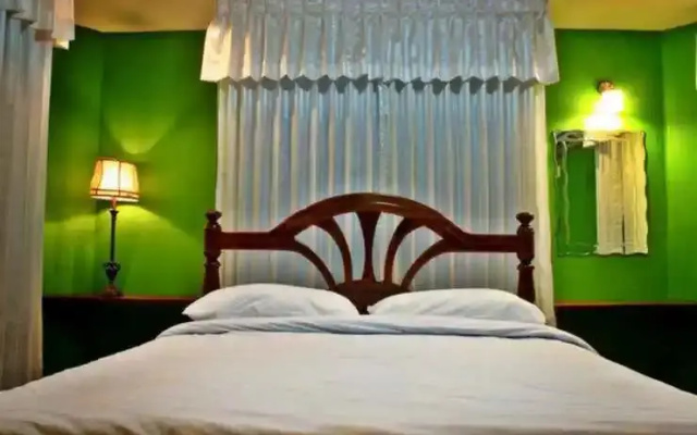 培福安姆度假酒店(Phuauem Resort)