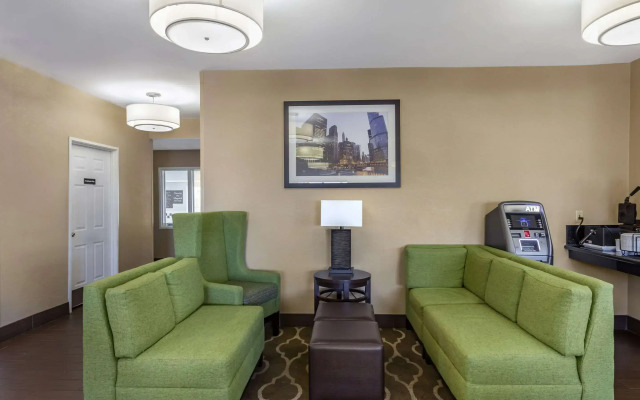Comfort Inn Gurnee near Six Flags