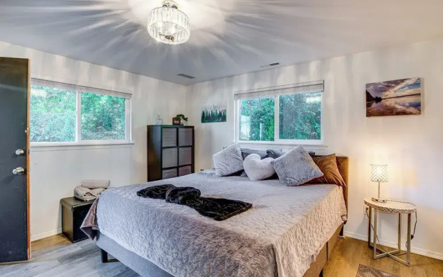 Rockaway Beach House - Walk to Ocean!