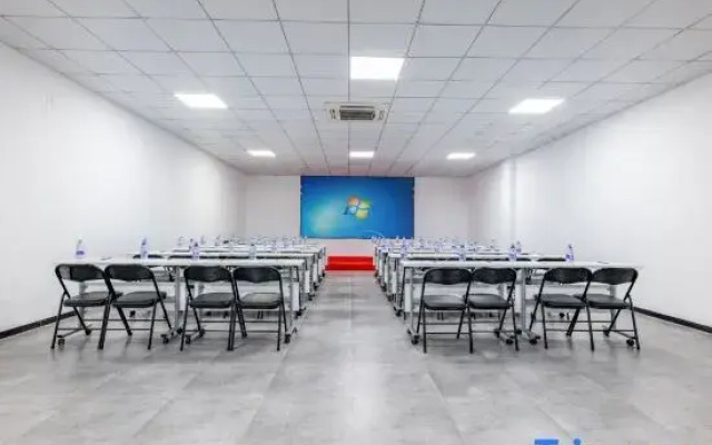 Vienna Classic Hotel (Nanjing Jiangning Southeast University)