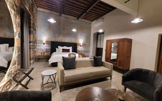 Milo Collection Hotel