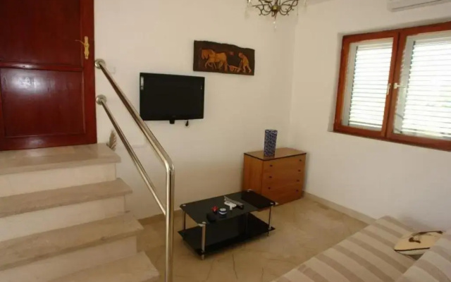 Vila Agnes Ii