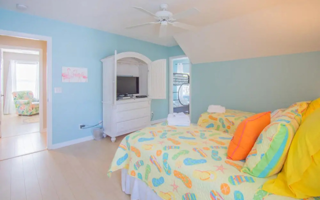 603 Porpoise Dr