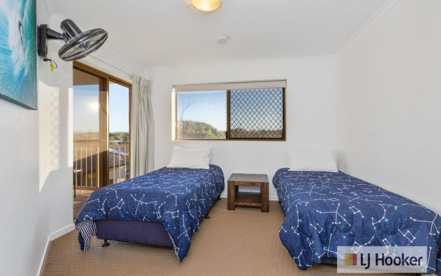 Exclusive Ocean View Penthouse On Marine Parade