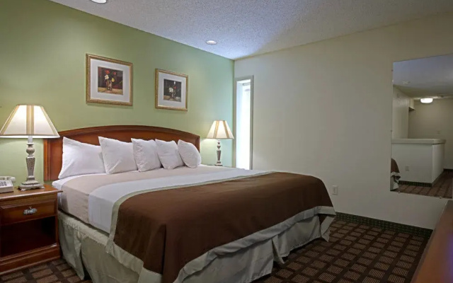 Orangewood Suites