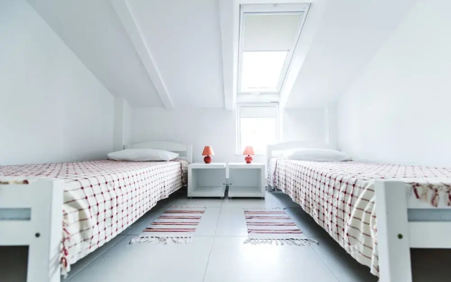 No5 Penthouse 2 Bedroom Apartment