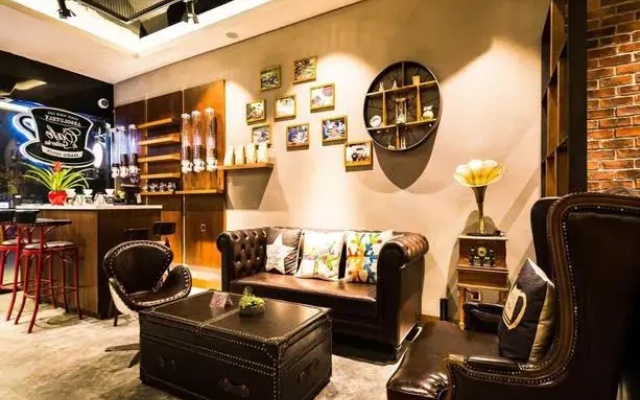 James Joyce Coffetel (Shanghai Caoyang)