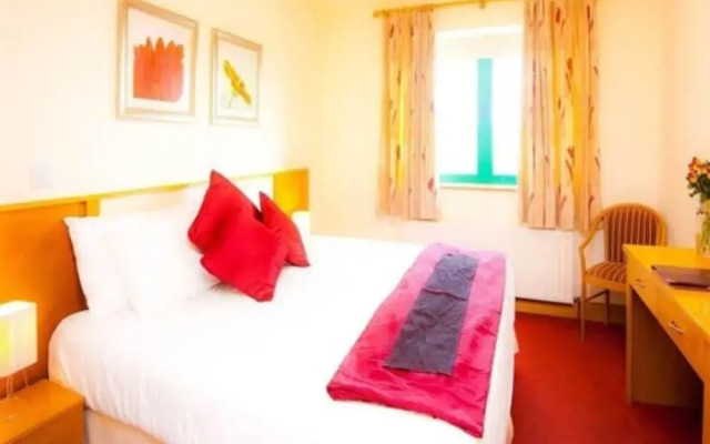 The Arches Hotel