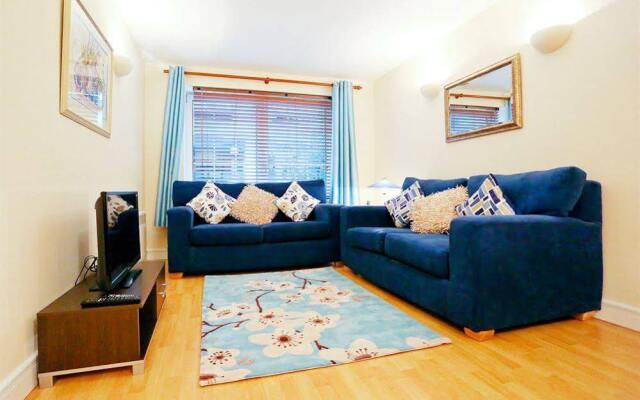 Апартаменты Chand Apartments комната для гостей