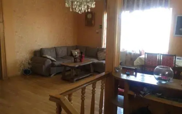 Friendly House