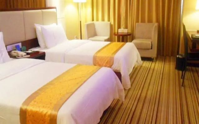 Pingqian Fashion Business Hotel