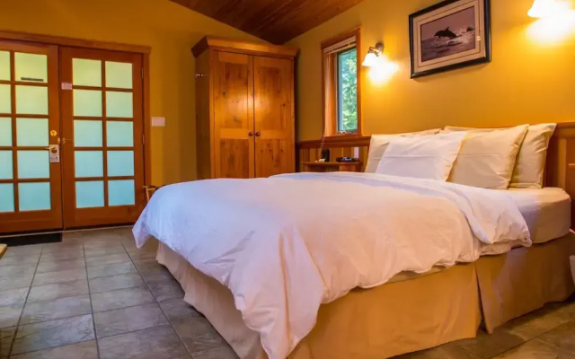 A Snug Harbour Inn