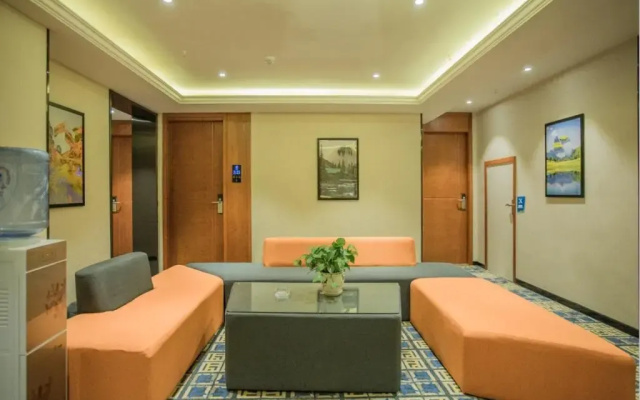 PAI Hotels·Guiyang North Railway Station