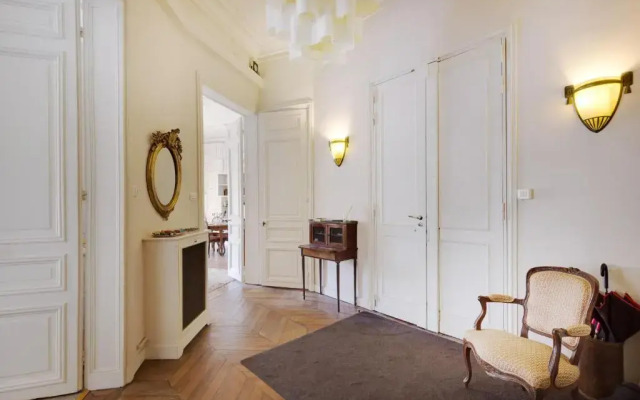 Haussmann 168